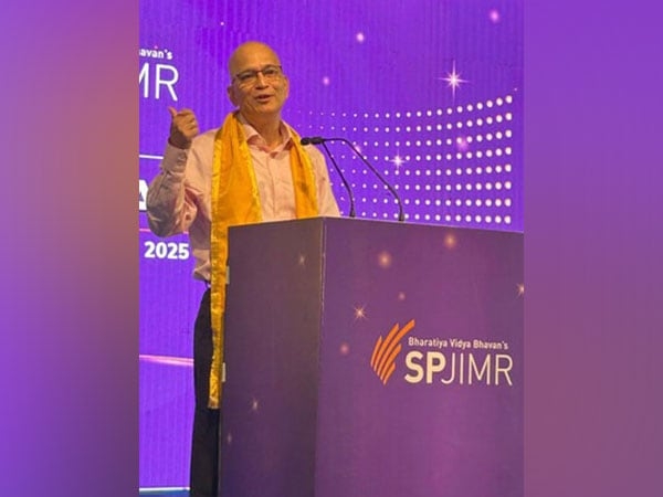 SPJIMR holds Annual Convocation 2025 with HUL's Nitin Paranjpe as Chief Guest