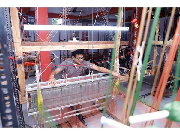 Taneira Champions Authenticity and Heritage with GI-tagged Offerings this National Handloom Day