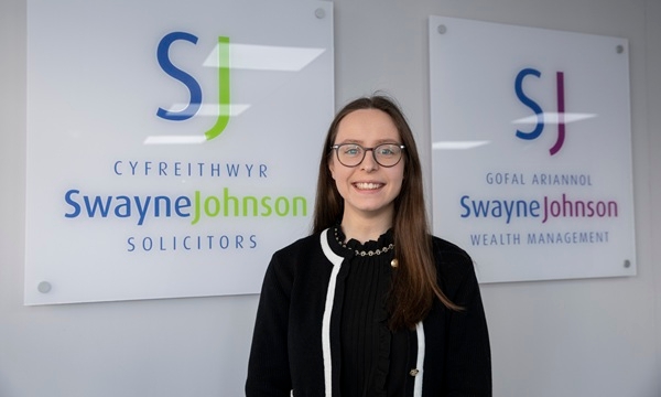 Law Firm Welcomes Family Lawyer to Mold Office