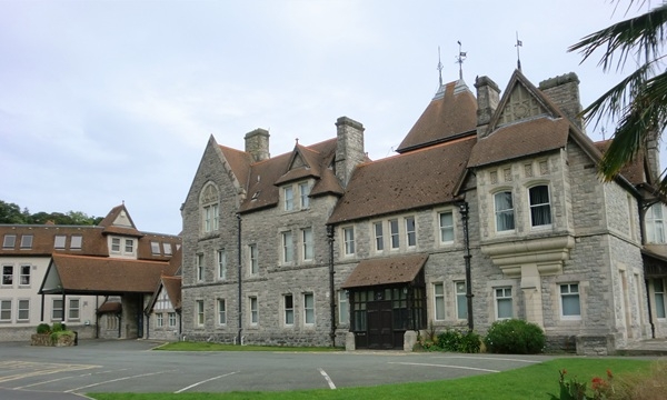 Conwy Council Finalises Office Reduction with Bodlondeb Handover