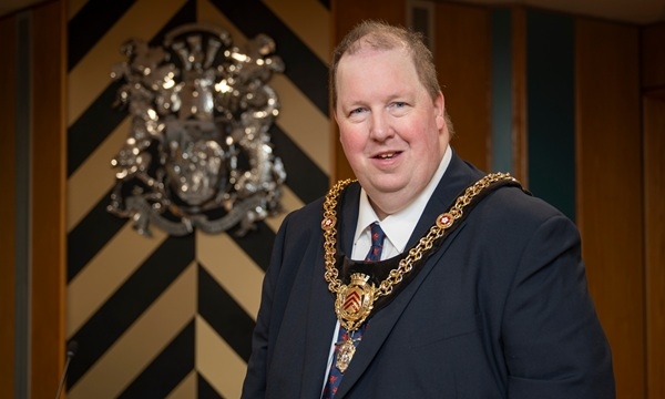 New Lord Mayor of Cardiff Takes Office and Announces Chosen Charities