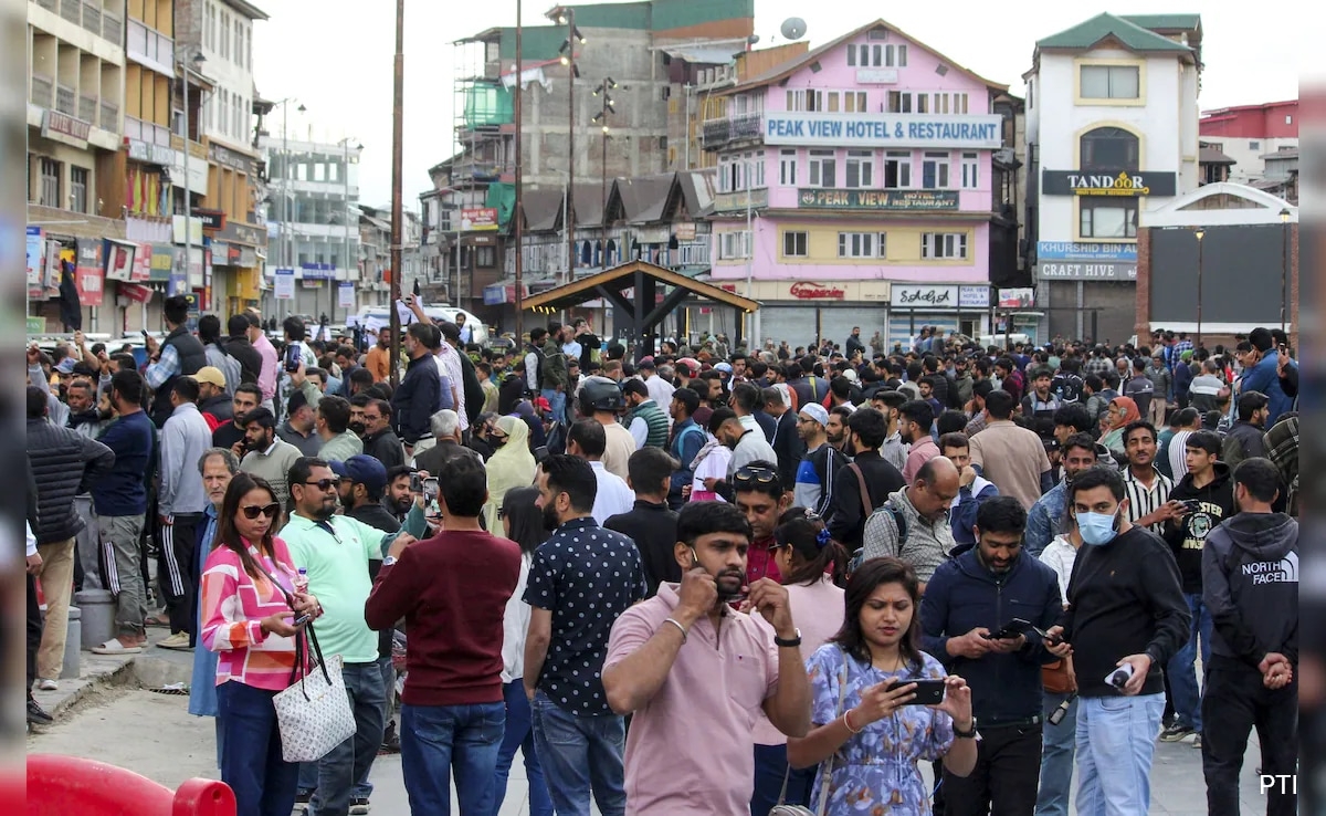 "Trust Kashmiris, Won't Return Home": 2 Tourists After Pahalgam Terror Attack