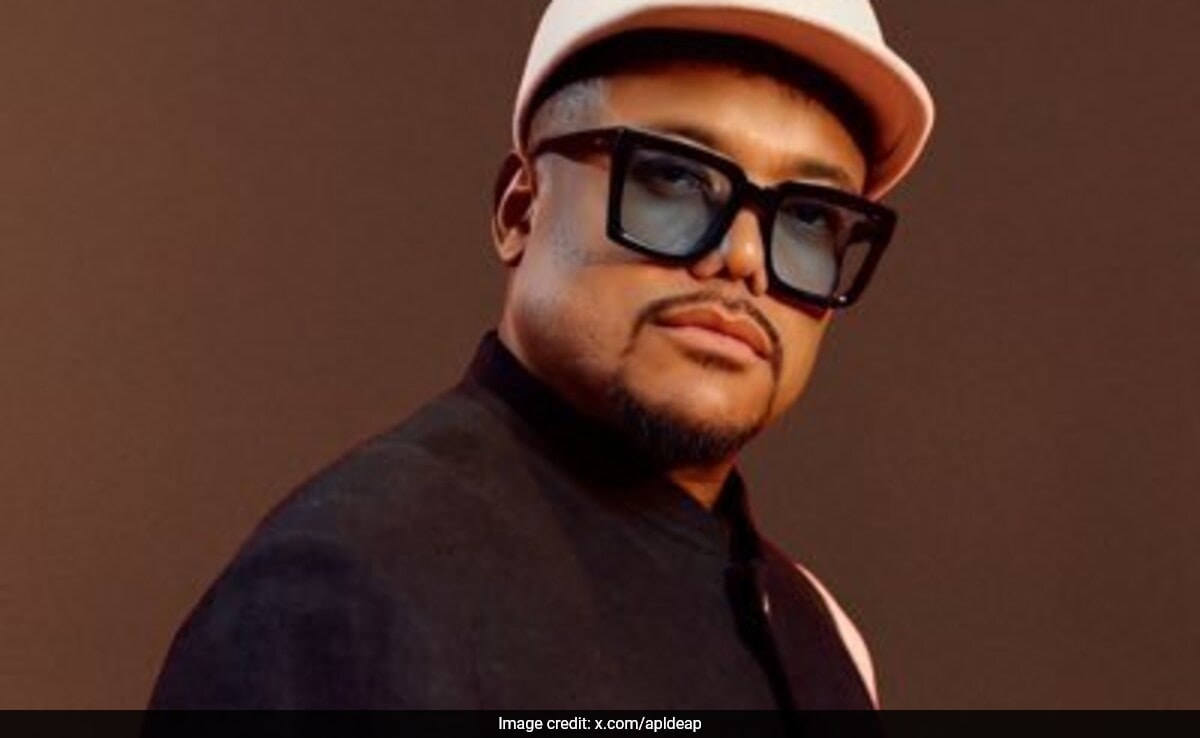 "Left Minutes Before": Black Eyed Peas Singer On Vancouver Car Rampage