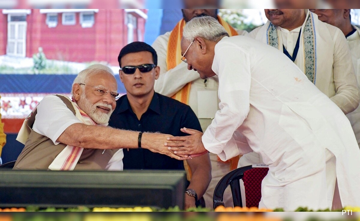 "Our PM Vajpayee...": Nitish Kumar's Gaffe At PM Modi's Bihar Rally