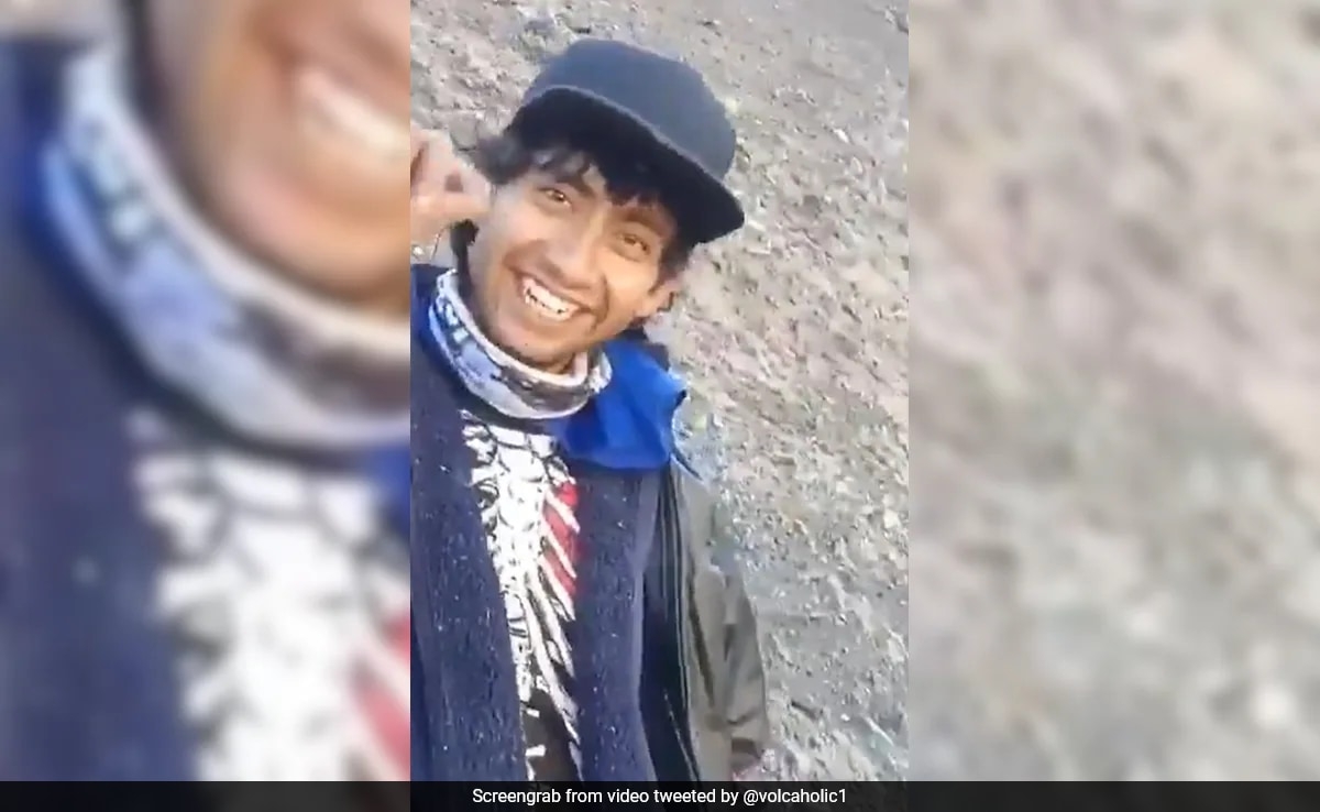 On Camera, Tourists Risk Life By Climbing Into Crater Of Active Volcano In Mexico