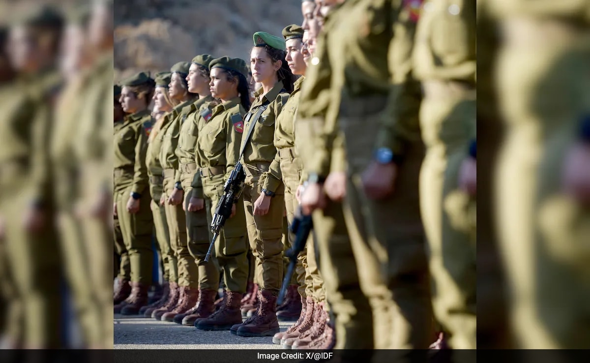 Israel Stops Training Women Combat Soldiers Over 'Health Risks'