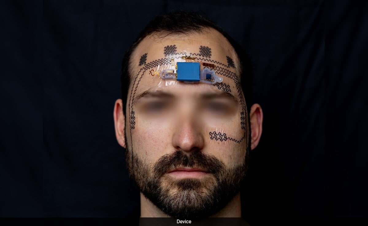This Wireless E-Tattoo Decodes Brainwaves To Monitor And Predict Mental Strain