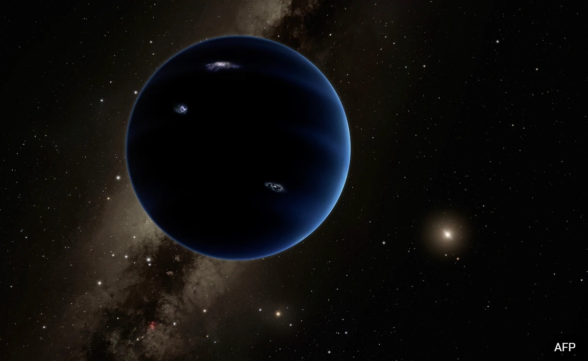 Scientists Discover New Dwarf Planet Challenging Planet Nine Theory