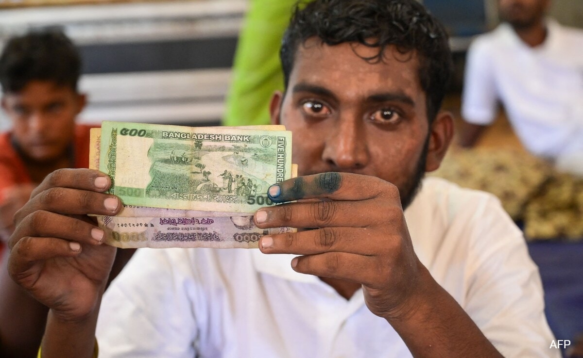 Bangladesh Banknotes Replace Ousted PM Sheikh Hasina's Father Portrait