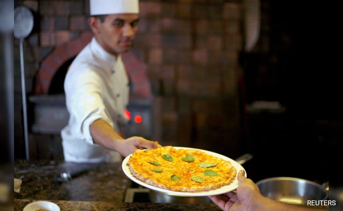 US Pizza Chain Little Caesars Eyes India Expansion With New Stores