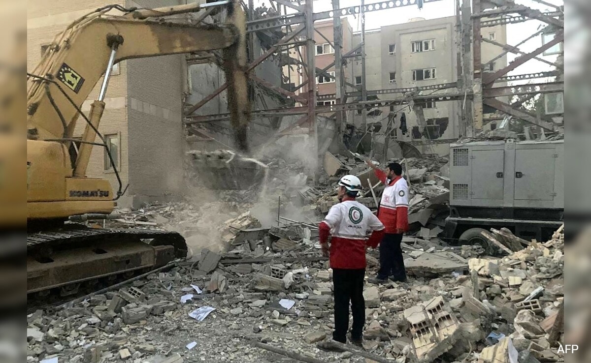 "Like Sky Was Torn Open": Iranians Recall Chaotic Scenes In Tehran