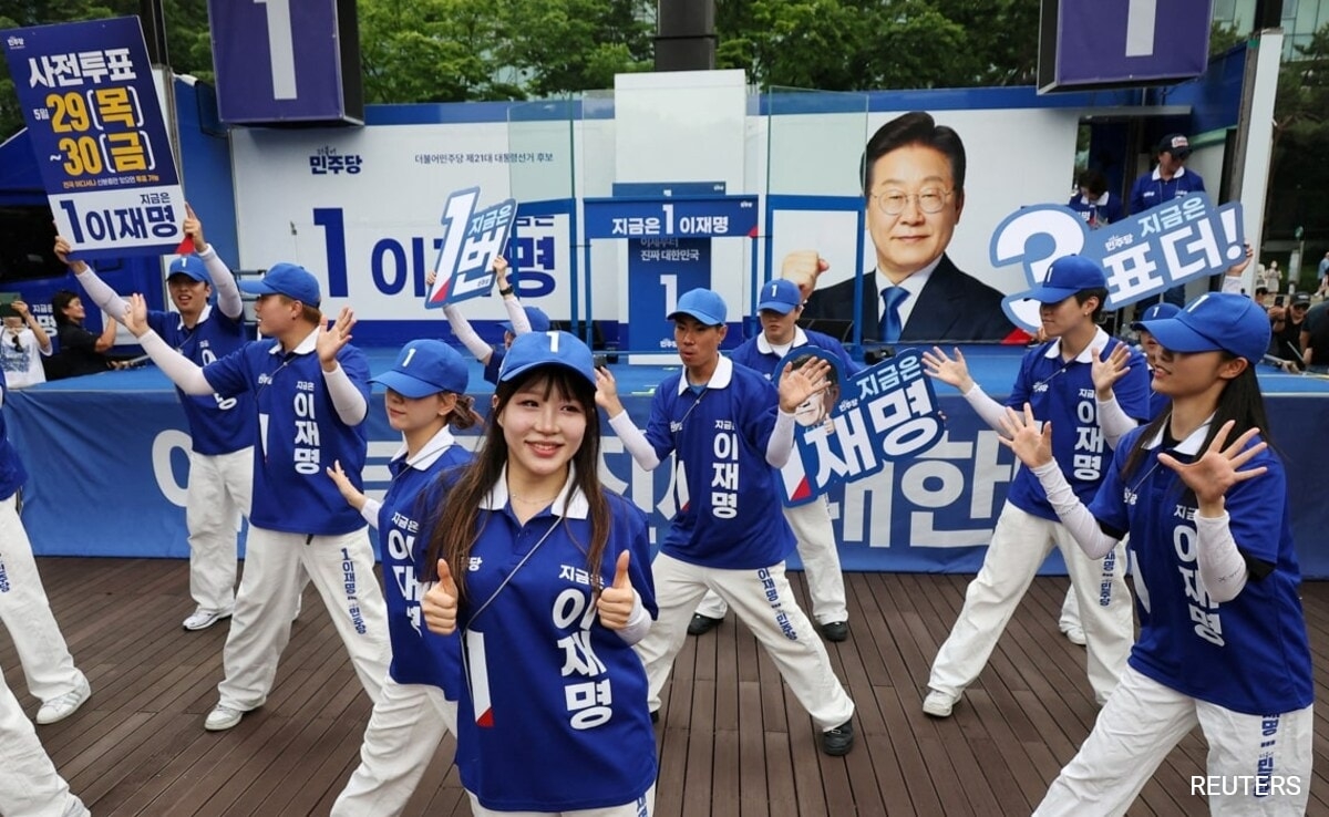 Young South Korean Women Help Propel Liberal Candidate Lee To Victory