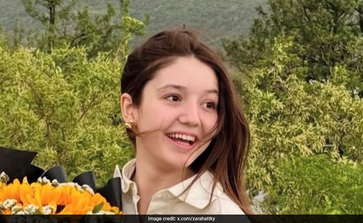 Pakistani Teen Influencer Shot Dead At Home, Cops Suspect Dishonour Killing