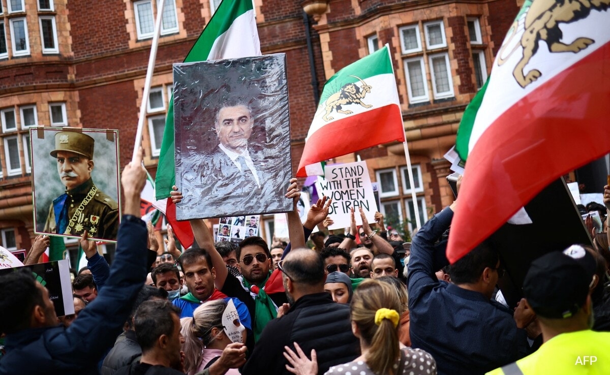 Why Iranian Activists Are Unwilling To Protest Against Khamenei Regime