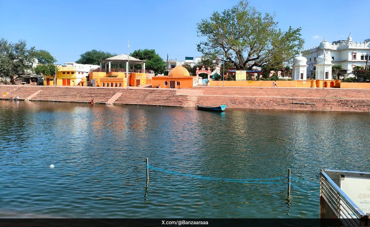 Viral Video Shows Chitrakoot Ghat's Twin Faces: Exploring Unique Charms Of UP And MP Sides