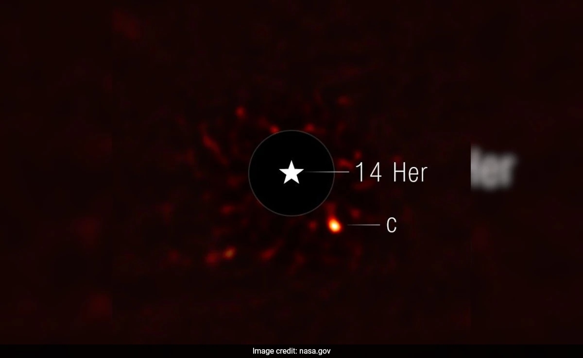 'Strange' Planetary System With Unusual Orbit Intrigues Scientists