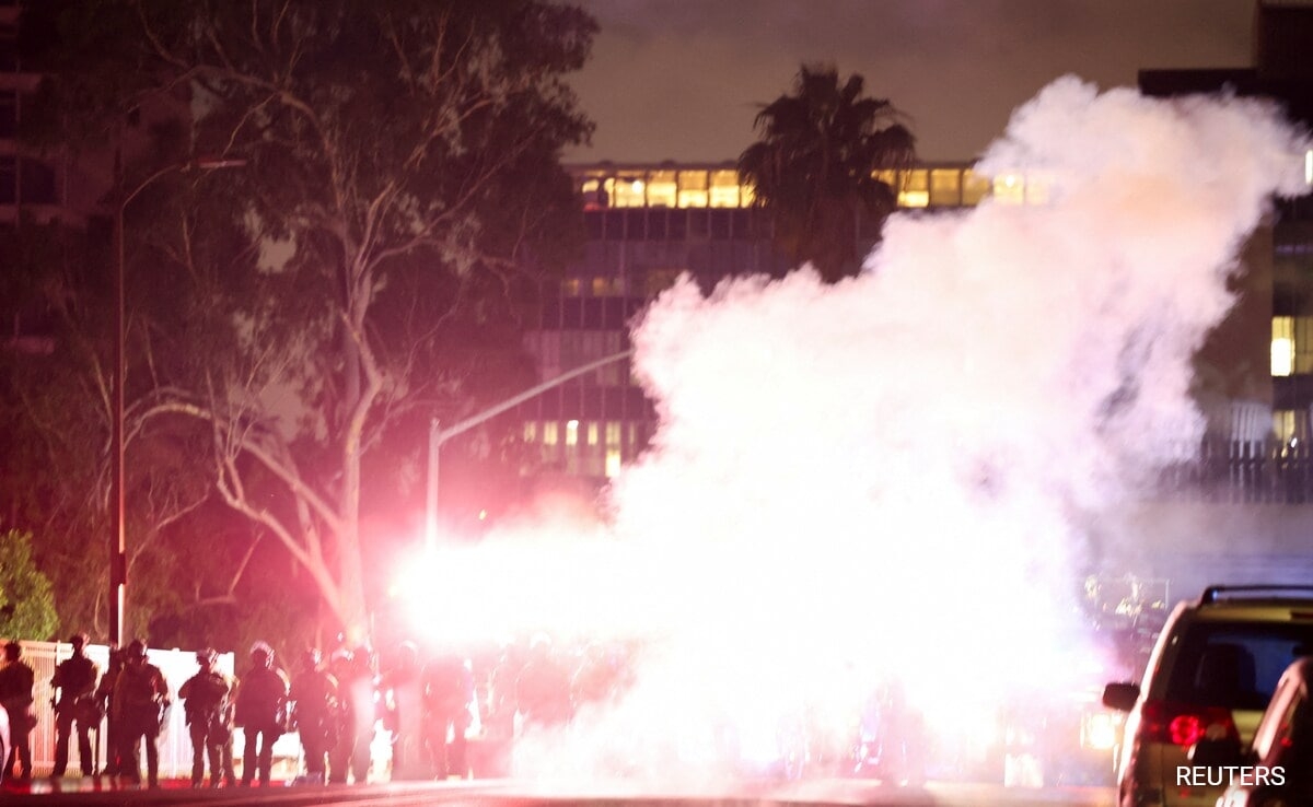 Stun Grenades, Pepper Balls, Tear Gas: Details Of The LA Police Crackdown