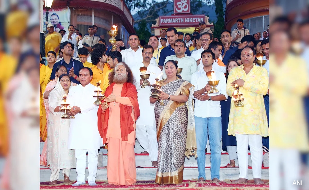 Rekha Gupta Takes Holy Dip In Ganga, Vows To Make Yamuna "As Clean, Beautiful"