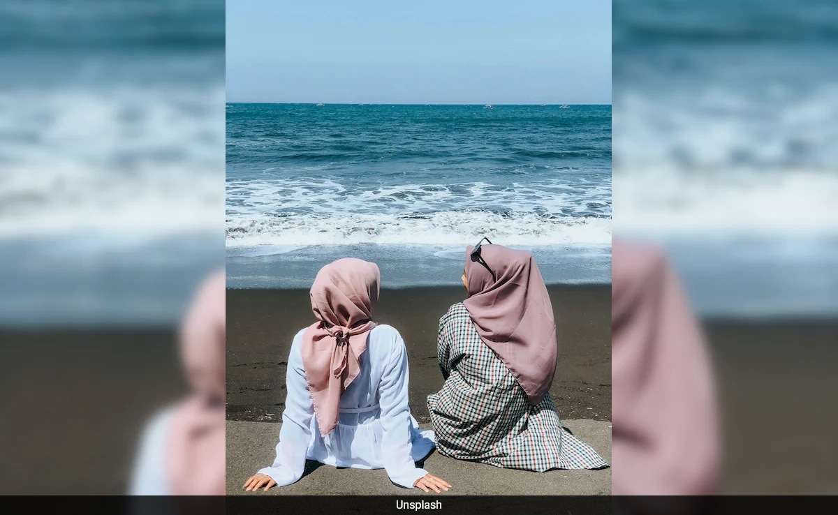 NO To Bikinis, YES To Burkinis: Syria Asks People To Wear "Appropriate" Swimsuits At Public Beaches