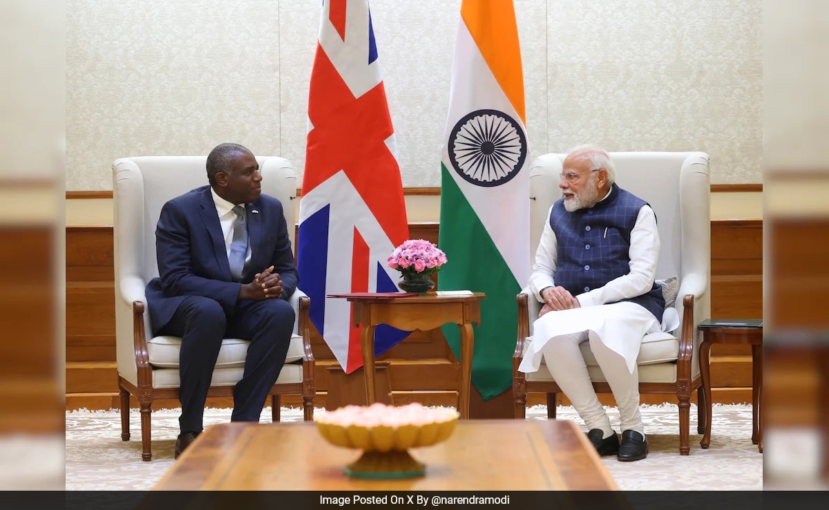 "Appreciate His Contribution To...": PM Modi Meets UK Foreign Secretary