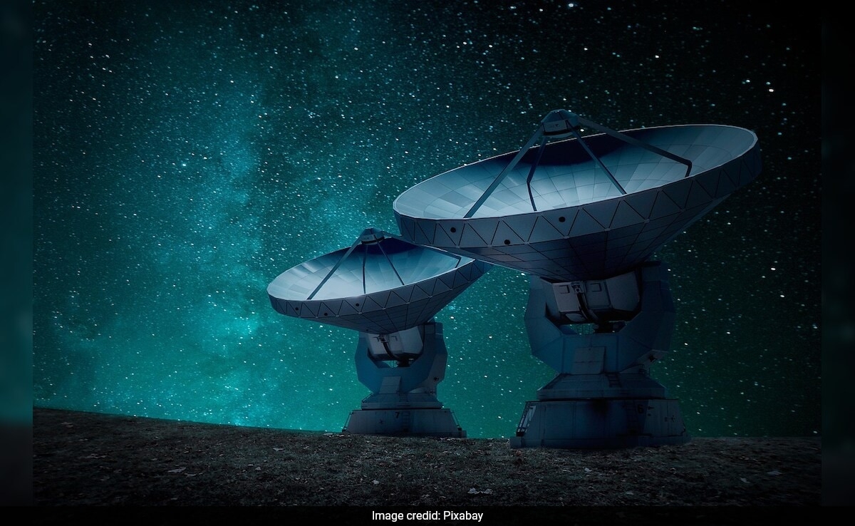 Mysterious "Dead" Satellite Sends Powerful Signal to Earth After Decades