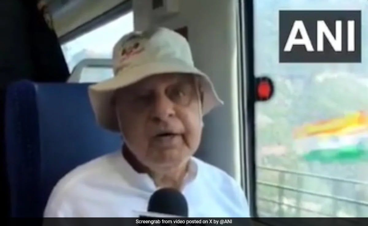 "Huge Blessing": Farooq Abdullah Takes A Ride In Vande Bharat From Srinagar