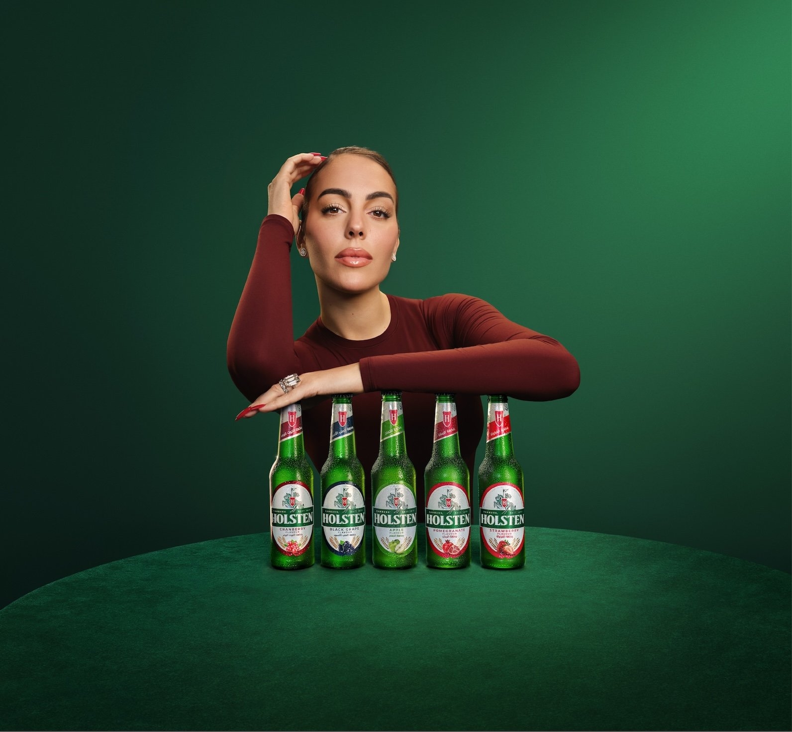 Saudis gather to see Georgina Rodríguez ‘treat herself' to a Holsten at Rajeev's baqala