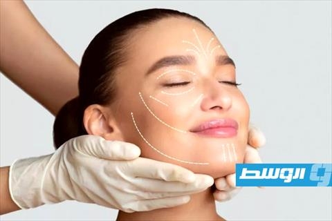 بدائل طبيعية لفيلر الخدود: حلول مبتكرة لرفع الوجه دون تدخل جراحي