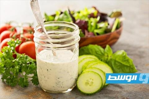 طريقة سهلة لتحضير صوص السيزر في المنزل