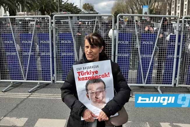 «المركزي التركي» يدعم الليرة بـ12 مليار دولار منذ اعتقال منافس إردوغان