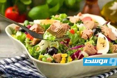 سلطة التونة بالبيض للفطور