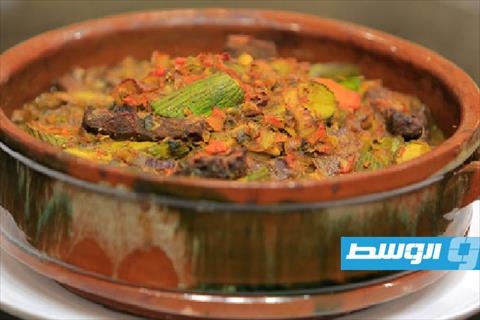 كوسة بمكعبات اللحم والجبن
