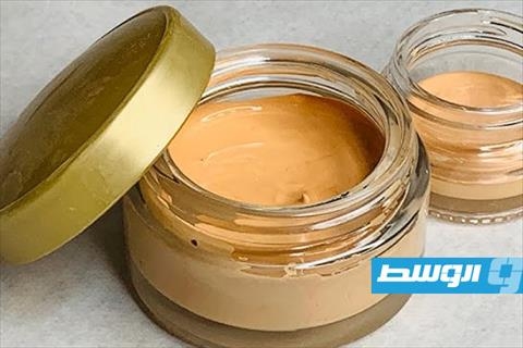 كريم أساس سائل بمكونات موجودة في منزلك
