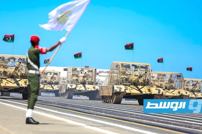 لماذا أثار العرض العسكري في بنغازي اهتمام المدونين الروس؟