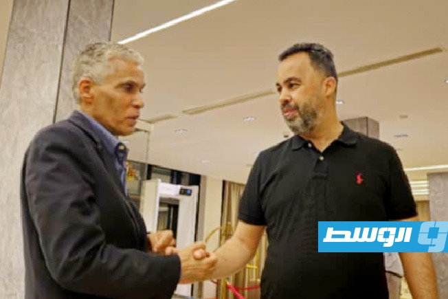 الاتحاد العربي للثقافة الرياضية يكرم الدكتور عبدالرزاق ملوس (صور)