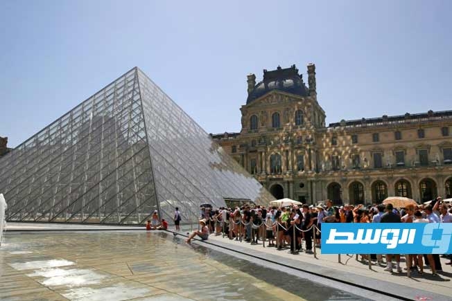 من باريس إلى نيويورك.. متاحف تلجأ إلى «تكييف المساحات» لمواجهة أعداد السياح المفرطة