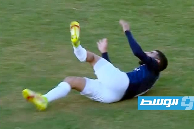 شاهد.. إصابة مروعة للجزائري أحمد قندوسي تهز الدوري المصري