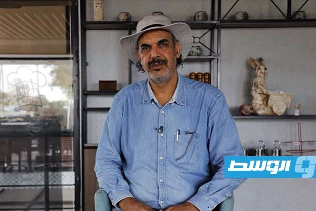 بعد اعتقال سمير شقوارة.. دار نشر فرنسية تتهم ليبيا بمحاولة إسكات مُبلّغ عن «جرائم نظام القذافي»