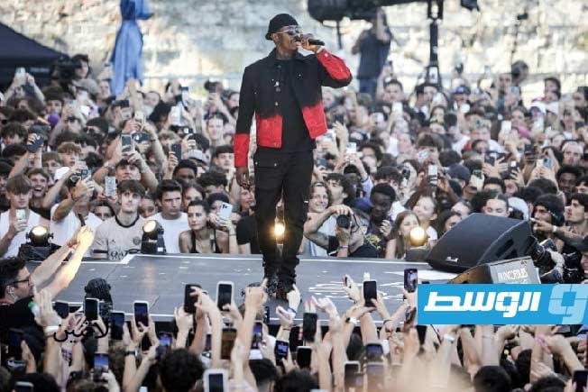 وفاة مغني الراب الفرنسي من أصل كاميروني ويرنوا