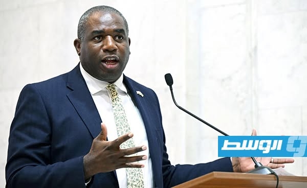 بريطانيا: الوقت لا يزال متاحًا لحل دبلوماسي بشأن إيران