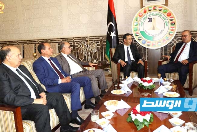 وفد من مجلس النواب في الجزائر لحضور مؤتمر للبرلمان العربي
