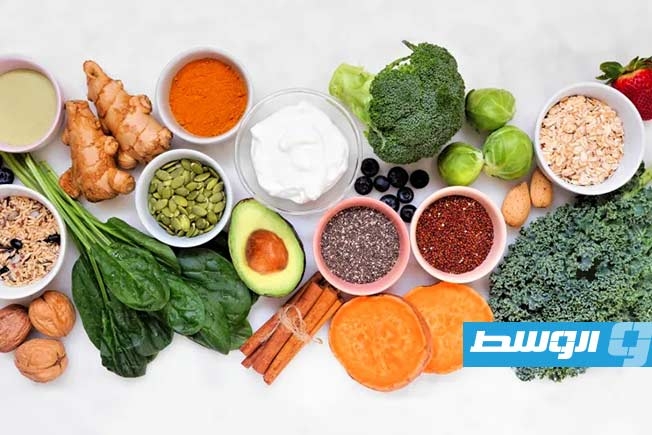 6 أطعمة صحية تغنيك عن استخدام مرطبات البشرة الجافة