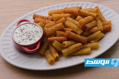 معكرونة مقلية بالبصل والصويا صوص
