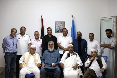 البعثة الأممية تستقبل وفداً عن المتظاهرين أمام مقرها في طرابلس