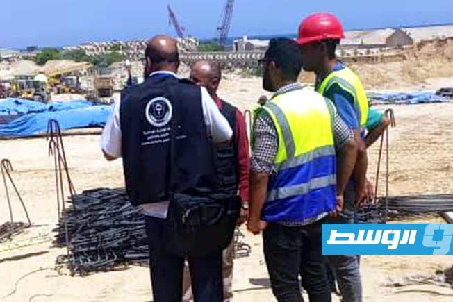 تفتيش عمالي على أوضاع العمالة الوافدة بشركتين في طرابلس