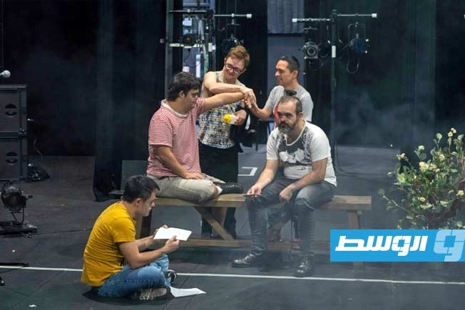 فرقة بيروفية من ممثلين مصابين بمتلازمة داون تكسر الحواجز في عرض «هاملت» بلندن