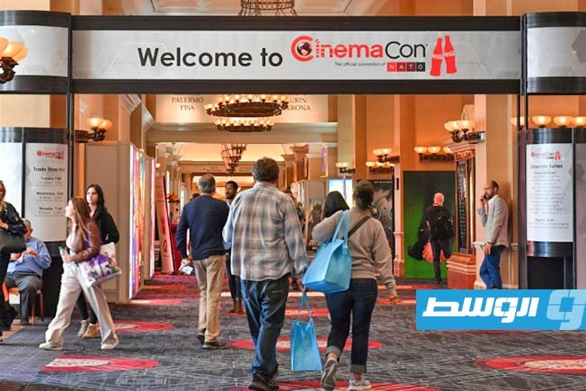 دور السينما الأميركية تريد إطالة مدة التفرد بعرض الأفلام قبل بثها رقميًا