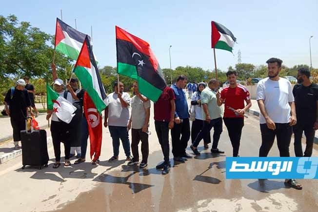 مشارك تونسي في «قافلة الصمود» يشيد بالاستقبال الليبي