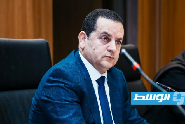 حكومة حماد تدعو اليونان إلى الوقف الفوري لأي عطاءات تنقيب بالمناطق البحرية الليبية