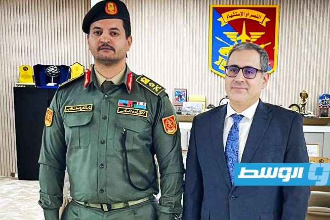 جيريمي برنت بعد لقاء خالد حفتر: مستمرون في دعم جهود توحيد المؤسسات العسكرية
